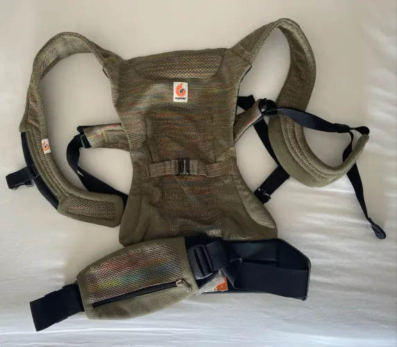 Ergobaby Canguru Modelo AERLOOM