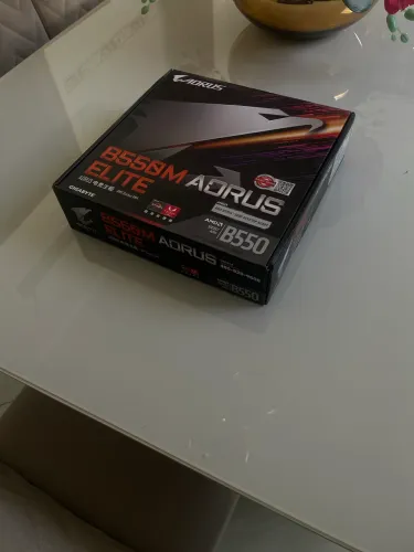 Placa-Mãe Gigabyte B550M Aorus Elite Rev. 1.3, AMD AM4, Micro ATX, DDR4