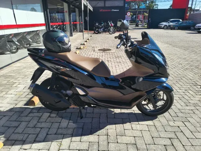 PCX DLX 2025 ABS
