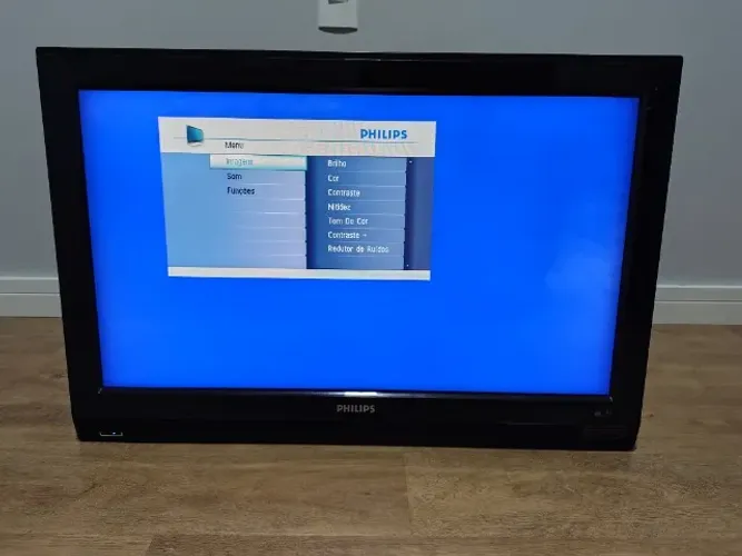 TV Philips LCD 37 (Não é Smart)