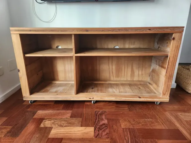 Rack madeira TokStok 