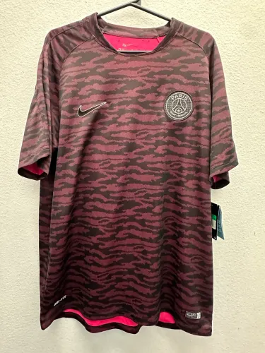 Camisa de treino do PSG temporada 2014/2014 ainda na tag no tamanho GG