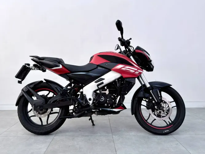 BAJAJ DOMINAR 160 ABS