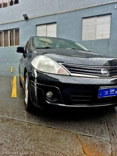 Nissan Tiida SL 1.8/1.8 Flex 16V Aut. 2012