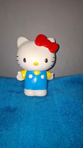 Hello Kitty fandom box