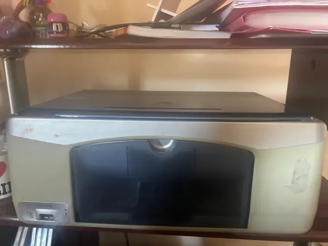 Impressora HP Deskjet Clássica (Excelente para peças ou restauro)