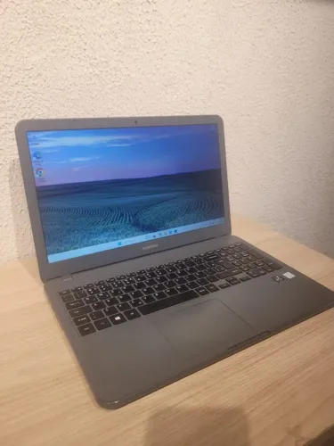 Notebook samsung core i7 7th 8gb ddr4 placa video 2gb nvidia tela 15.6 teclado numerico