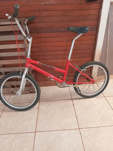 Bicicleta antiga
