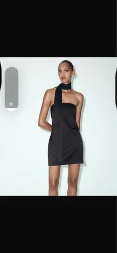 Vestido preto Zara