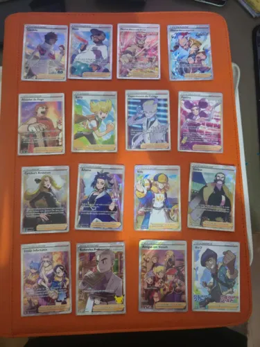Binder Gamegenic 3x4 + 45 Cartas Pokémon Full Art / Trainer - PT-BR, Inglês e Japonês
