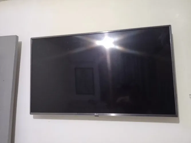 Tv LG 43 polegadas com defeito