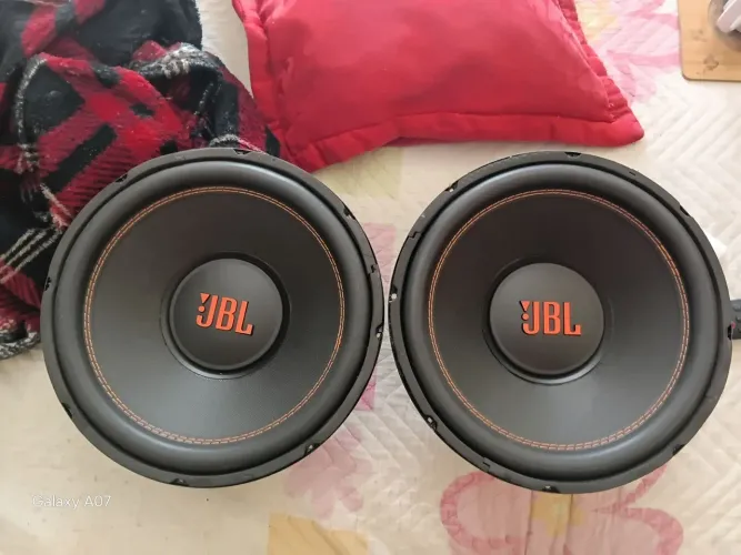 Venda de subwooffer JBL