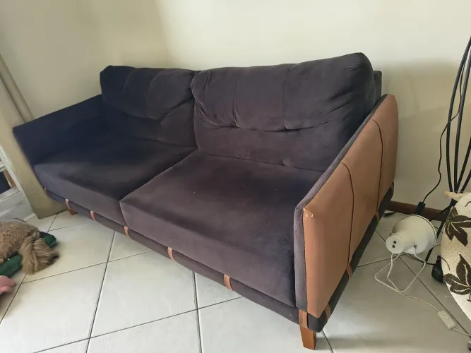 Vendo sofá de suede preto