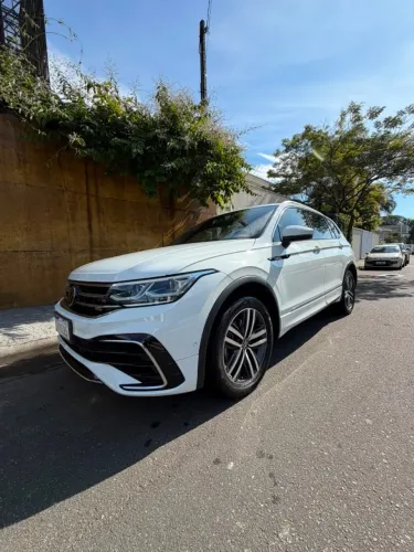 Volkswagen Tiguan Allspac R-line 300 TSI 2.0 2024