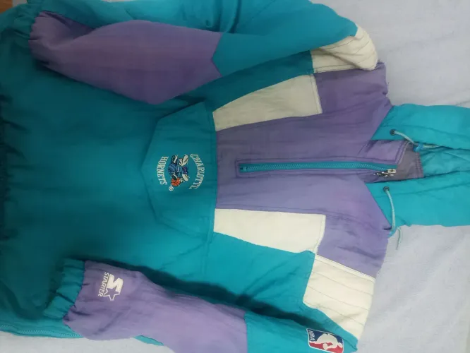 Jaqueta Starter anos 90 RARISSIMA - Charlotte Hornets estado impecável original