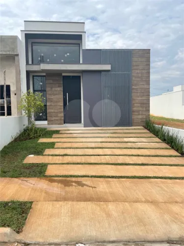Casa à venda com 3 quartos, sendo 1 suíte, no condomínio Villagio Ipanema I, Sorocaba - SP