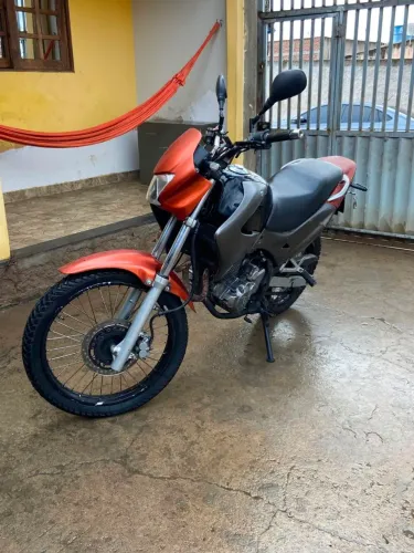 NX 4 Falcon 400