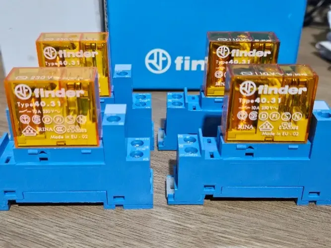 Rele 40.31s 10A + Base 95.63 - Finder
