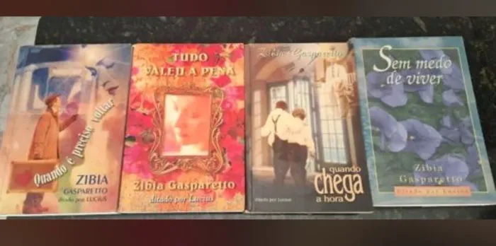4 livros Zibia Gasparetto 
