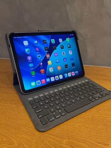 Apple iPad 11 Chip A16, Wi-fi 128gb + Capa Teclado