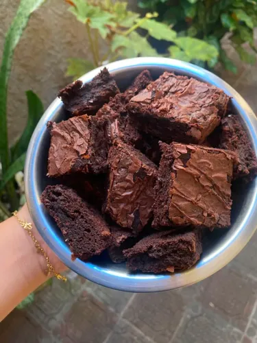 Bolos de pote, brownie e palha italiana no atacado 