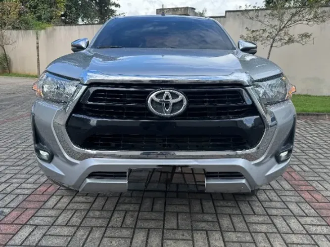 Toyota Hilux CD SRV 4X2 2.7 Flex 16V Aut. 2021