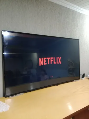 SMART TV 65 POLEGADAS a vista pix 2499,00  na troca quero 3200,00