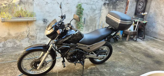 Vendo linda Falcon nx400