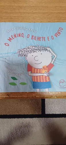 Livro "O menino, o bilhete e o vento" de Ana Cristina Melo