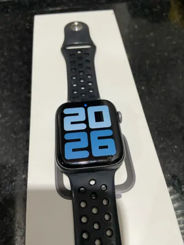 ? Apple Watch Series 4 à venda! ?