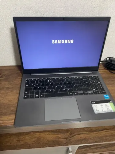 Notebook Samsung Book Intel Core i3 - SSD 256GB - Tela Full HD