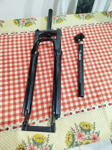 Suspensão Aro 29 com trava modelo comum + canote de selim + adaptador de freio