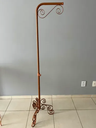Pedestal porta look
