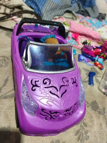 Carro monster high scaris