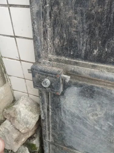 Portao ferro 2 metros de altura 1 metro de largura