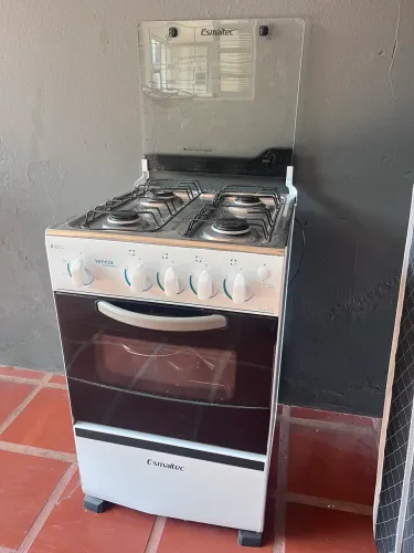 Vendo fogão 4 bocas automático