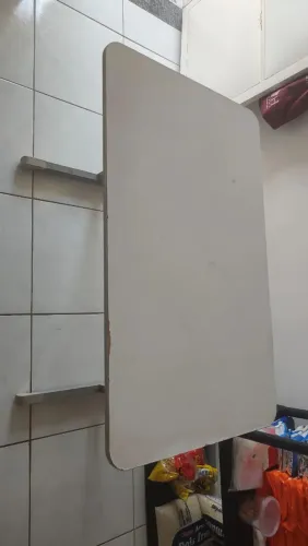 Mesa, Escrivaninha vendo 
