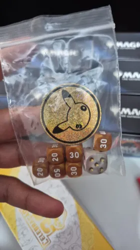 Dados elite traner box pokemon 30 anos