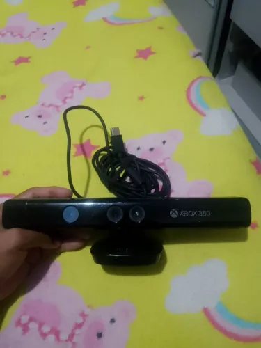 Vende-se esse KINECT Do XBOX 360...