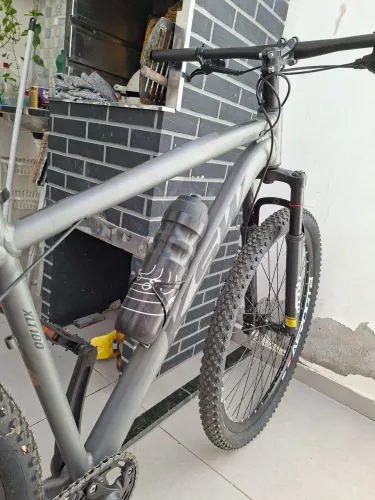 Bicicleta aro 29 quadro 19. Super nova!