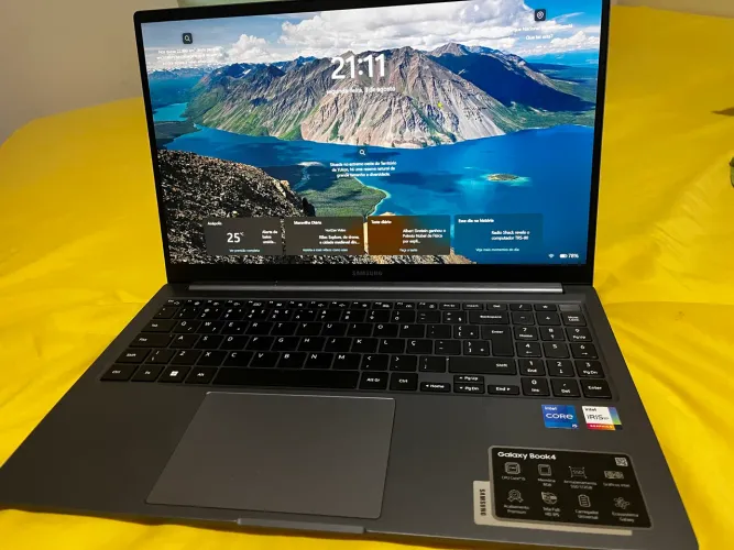 Samsung Book 4