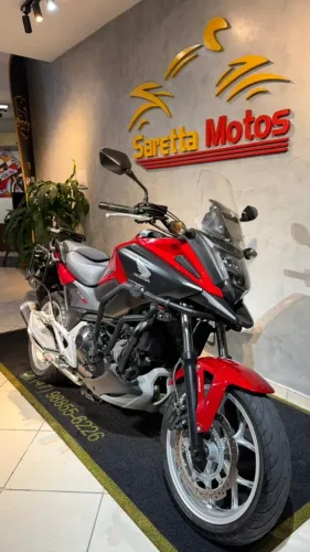 Honda NC 750X 2021 - Vermelha
