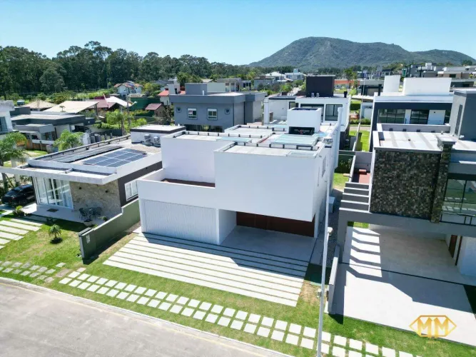 Casa alto padrão com 4 suítes à venda em condomínio fechado - Red Park