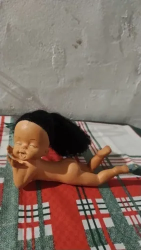 Boneca rara anos 60 em vinil