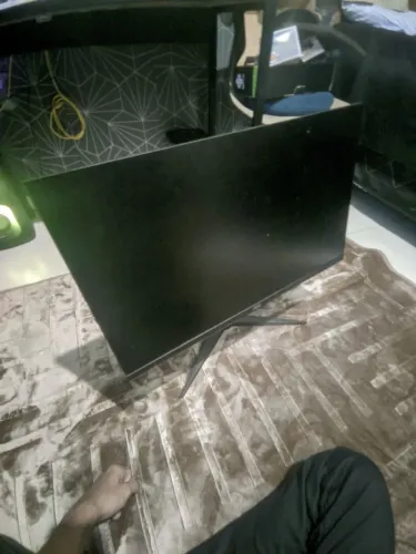 Monitor AOC hero (leia anúncio)