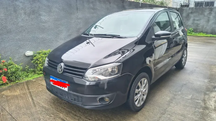 Volkswagen Fox 1.0 MI Total Flex 8V 5P 2014