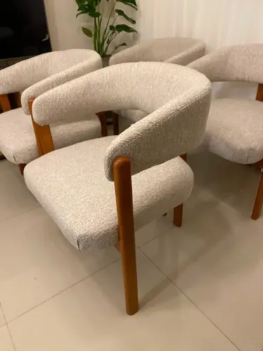 Cadeiras de Jantar ou poltronas