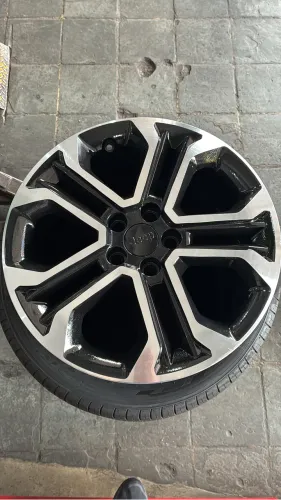 JOGO DE RODAS  ARO 18 ORIGINAL JEEP COMPASS LONGITUDE T270