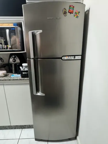 Vende-se geladeira Brastemp clean duplex frost free 352 Litros com painel eletrônico inox