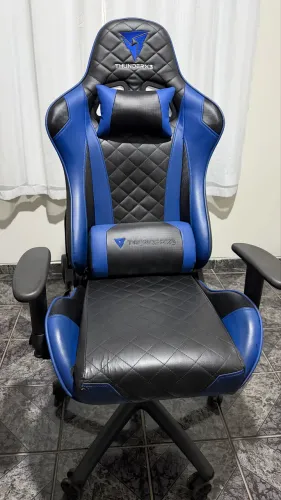 Cadeira Gamer ThunderX3 TGC12 Azul em excelente estado